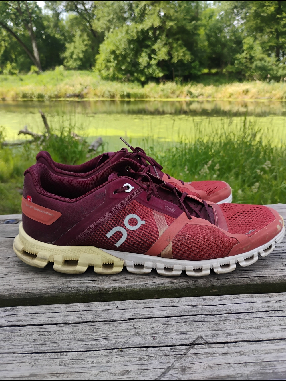 On Running Men's Size 9 Cloud Running Shoes - Burgundy & Red